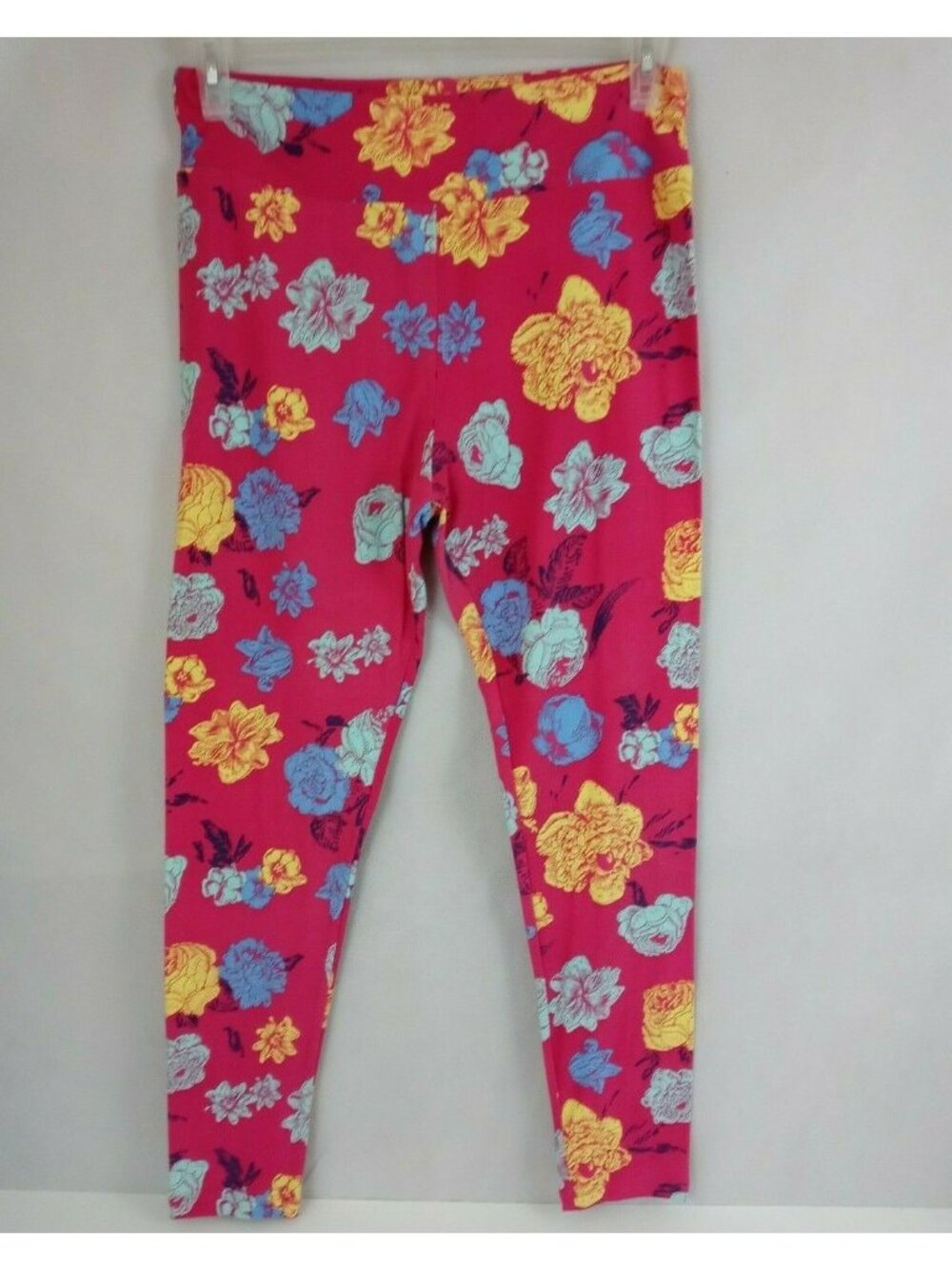 New LuLaRoe Tall & Curvy Leggings Bright Pink With Blue & Yellow Floral Design